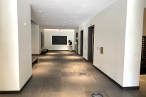 27. Lobby
