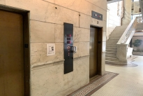25. Lobby