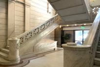 28. Lobby