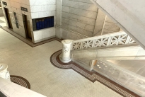 37. Lobby