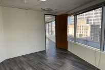 85. Suite 1250
