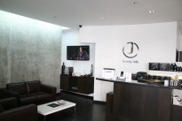 6. Interior Salon