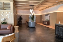 21. Lobby