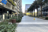 17. Plaza
