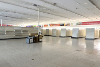 12. Interior 