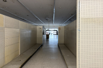 16. Interior 