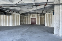 265. 21215 Burbank 5th Fl