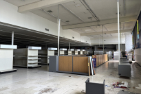 16. Interior 