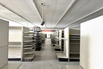22. Interior 