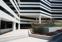 28. Plaza