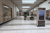 35. Interior Mall 
