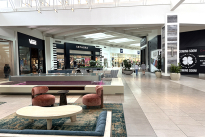 43. Interior Mall 