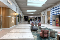 46. Interior Mall 