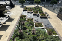28. Plaza