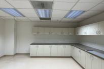 75. 850 Suite 4640 Bldg