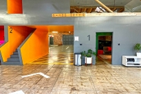 24. Interior