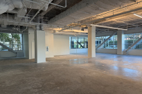 117. 999 Bldg. 125 Ste.