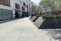 27. Plaza