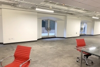 53. Suite 220