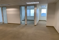 196. Suite 1040
