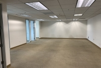 198. Suite 1040