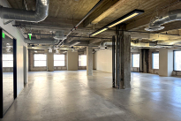 176. Suite 1001