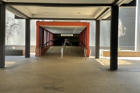 16. Plaza