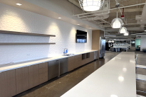 123. 400 Suite 3345 Bld.