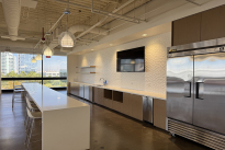 122. 400 Suite 3345 Bld.