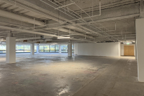 137. 100 Suite 3353 Bld.