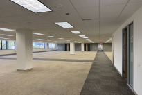 142. 300 Suite 3353 Bld.