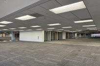 147. 400 Suite 3353 Bld.