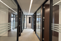 97. Suite 600 Fl 55 Lake Bld.