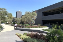 28. Plaza