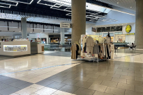 14. Interior Mall