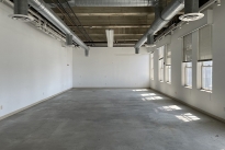 151. Suite 818