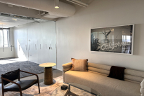 136. Suite 1806