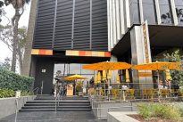 17. Plaza