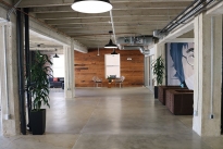 48. Suite 900