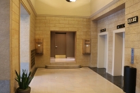 15. Lobby