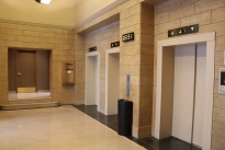 16. Lobby