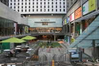 49. Mall