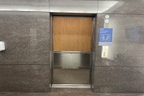 110. Lobby 21860 Burbank