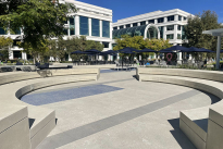32. Plaza