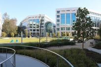 28. Plaza