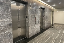 185. 340 Bldg. Lobby