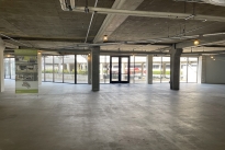 117. 330 Bldg Lwr Lobby