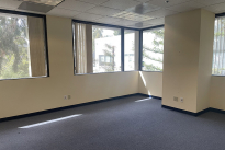 48. Suite 348