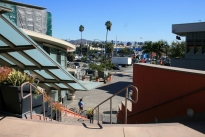 17. Plaza