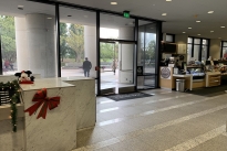 64. Lobby